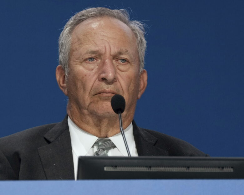 Ο πρώην ΥΠΟΙΚ των ΗΠΑ Λόρενς Σάμερς, αποσύρεται από τον δημόσιο βίο μετά τη σχέση του με τον Τζέφρι Επστάιν