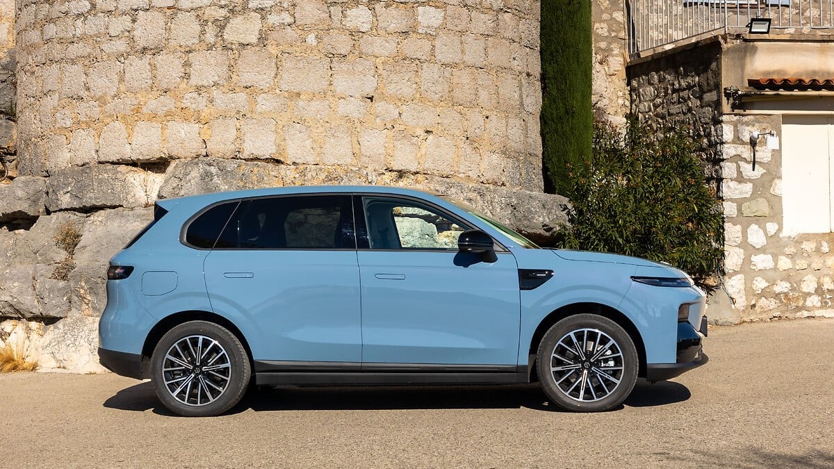 Το Leapmotor Β10 στην Ελλάδα από 25.900 ευρώ!