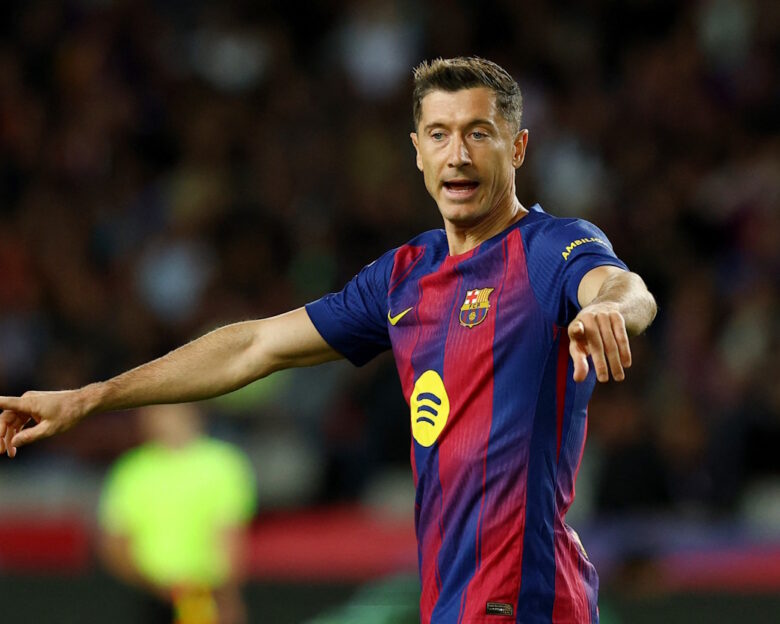 Ο Ρόμπερτ Λεβαντόφσκι κάνει σκέψεις απόσυρσης από το ποδόσφαιρο σε περίπτωση που δεν ανανεώσει με Μπαρτσελόνα