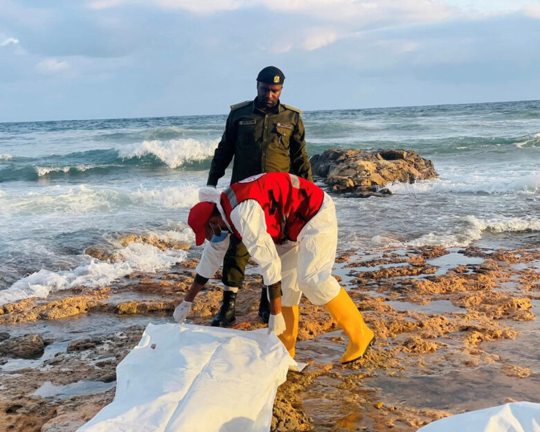 Λιβυή: Νεκροί θεωρούνται 42 μετανάστες μετά από ναυάγιο, διασώθηκαν μόνο επτά