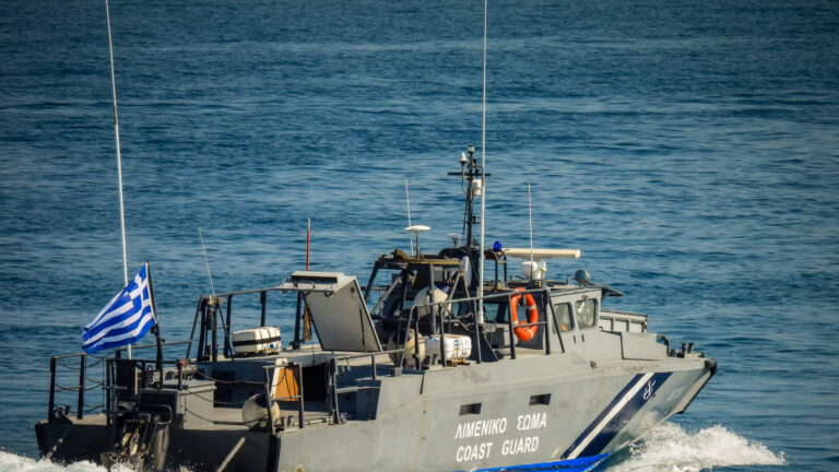 Σκάφος του Λιμενικού Σώματος