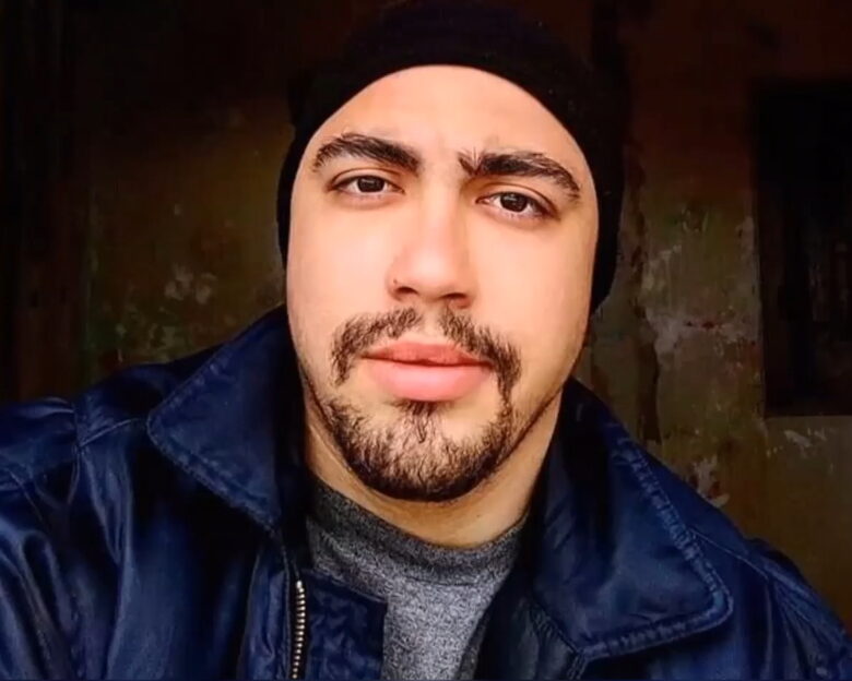 Λέσβος: Επιμένει στην εκδοχή του εγκλήματος η μητέρα του λιμενικού – «Τον κρέμασαν για να φανεί αυτοκτονία»