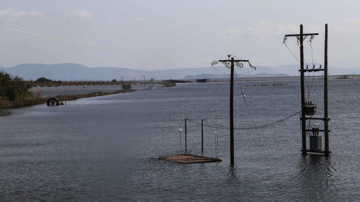 Η λίμνη Κάρλα