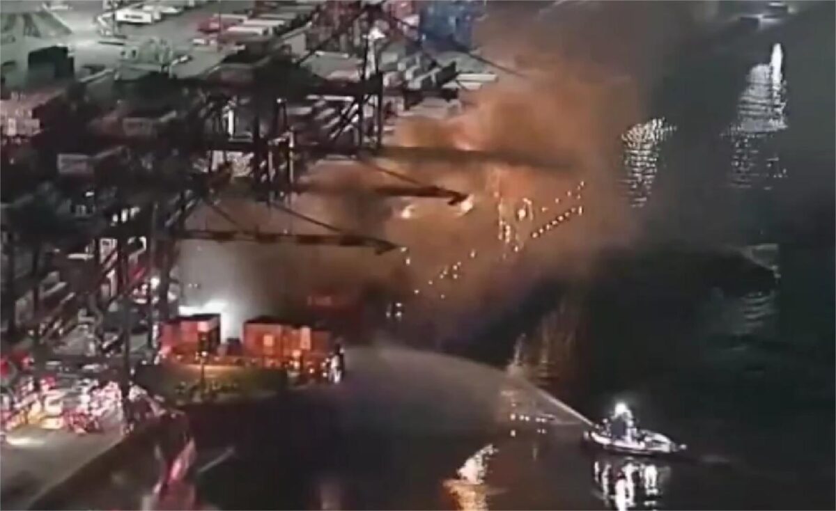 Το πλοίο που καίγεται στο Λος Άντζελες