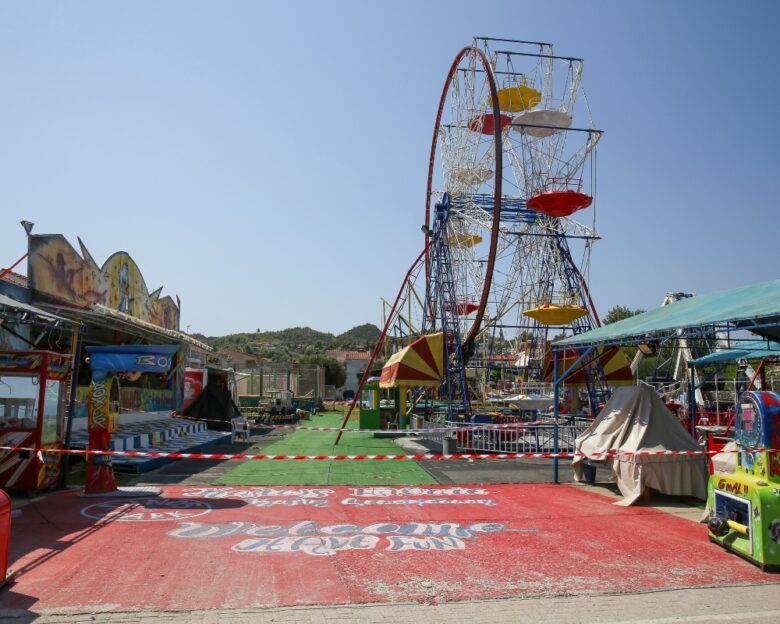 Δίκη για τον θάνατο 19χρονου σε λούνα παρκ στην Χαλκιδική: «Είπα στον χειριστή να κόψει ταχύτητα και σχεδόν με ειρωνεύτηκε», λέει η μητέρα του