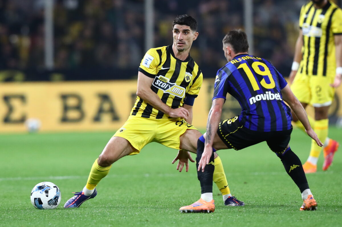 Ο Μάνταλος σε μία προσπάθεια στο ΑΕΚ - Άρης (ΜΑΡΚΟΣ ΧΟΥΖΟΥΡΗΣ