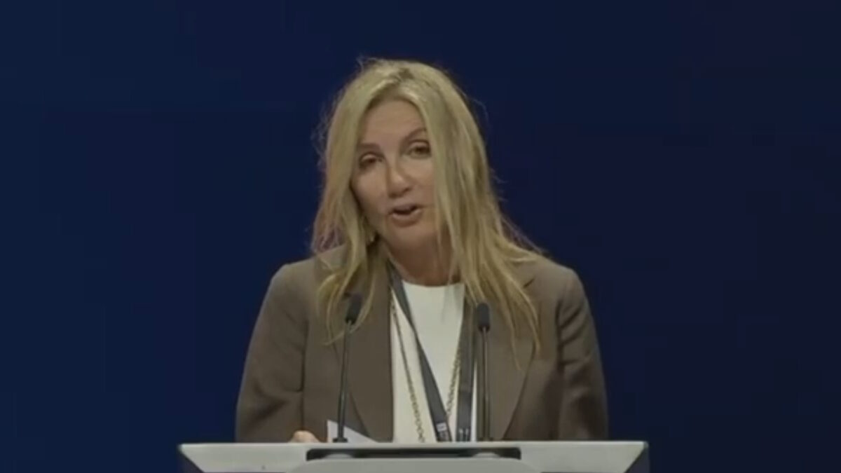 Μαρέβα Γκραμπόφσκι: «Εάν η τεχνολογία δεν προσφέρει στους γονείς εργαλεία για τον έλεγχο των παιδιών, οφείλουμε εμείς να το πράξουμε»