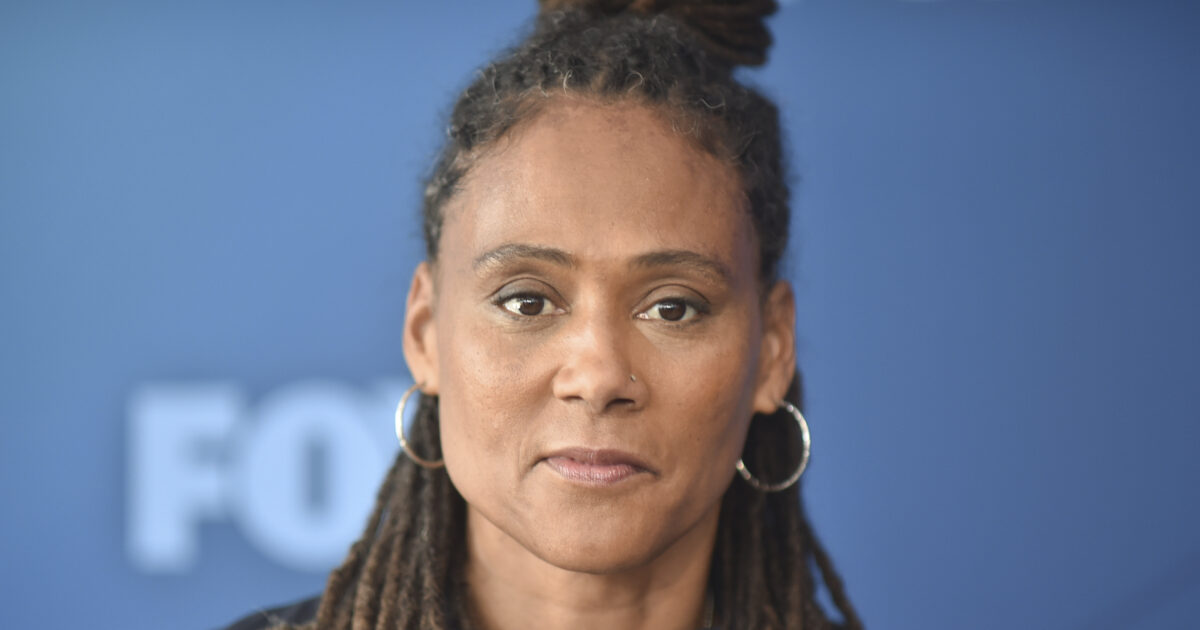 Marion Jones shocks: ‘My knees are hanging by a thread’
