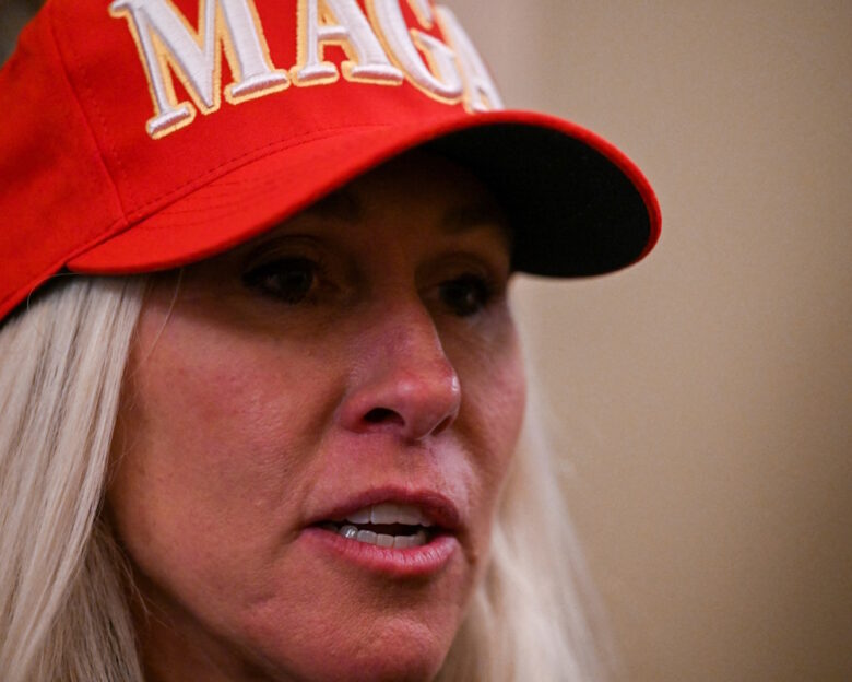 Στην αντεπίθεση η Μάρτζορι Τέιλορ Γκριν: Κατηγορεί τον Τραμπ ότι είναι πίσω από τις απειλές εναντίον της