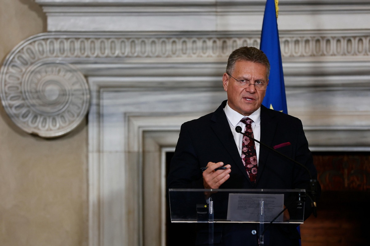 Μάρος Σέφκοβιτς