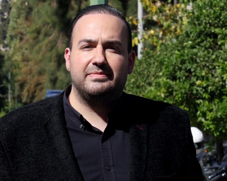 Μαυρίκιος Μαυρικίου: Εξομολόγηση για το σοβαρό τροχαίο του στην Κύπρο – «Έχω αφόρητους πόνους στο σώμα»