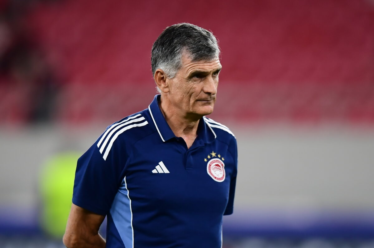 Ο Μεντιλίμπαρ σε αγώνα του Ολυμπιακού (KLODIAN LATO