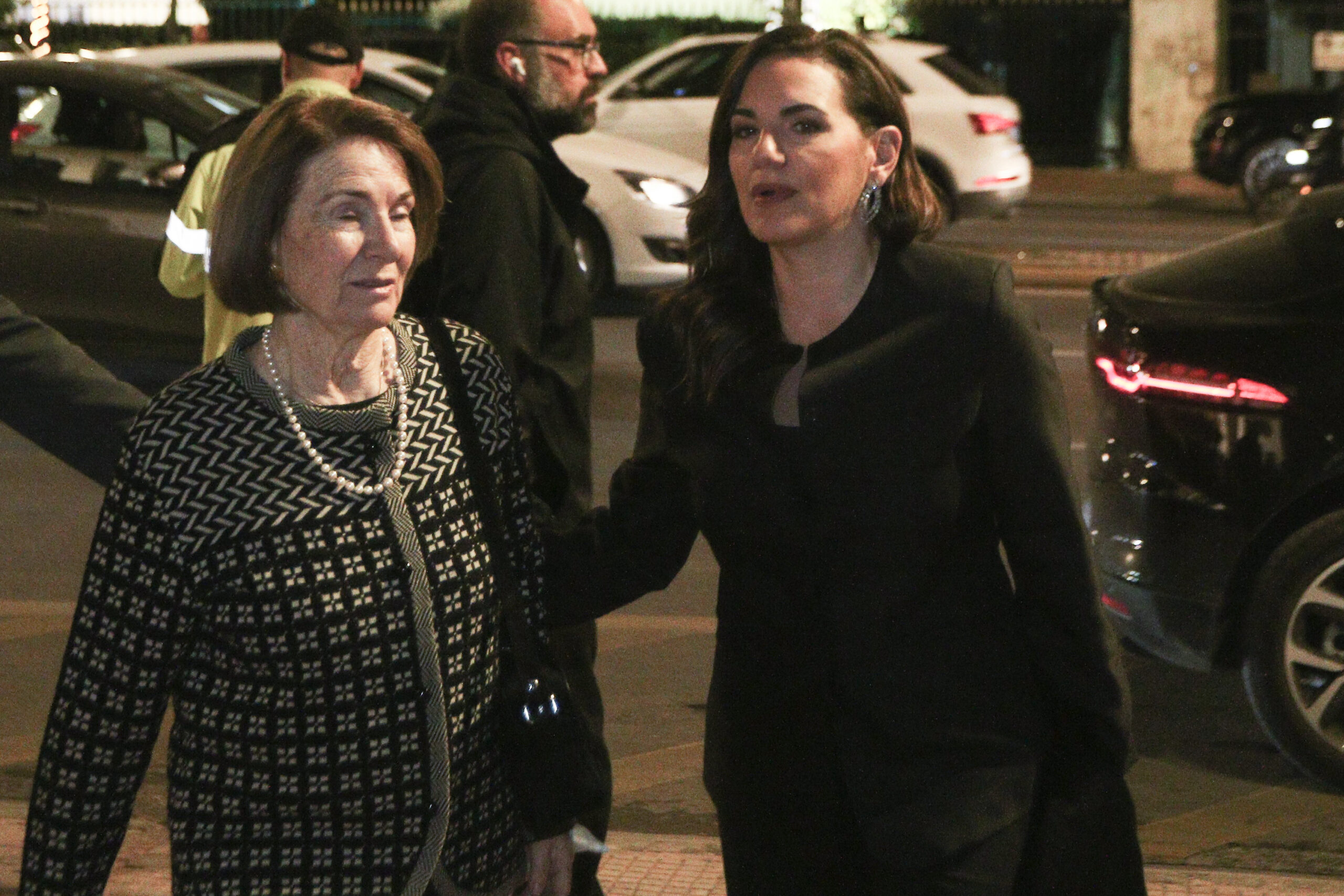 Η Όλγα Κεφαλογιάννη κατά την είσοδό της