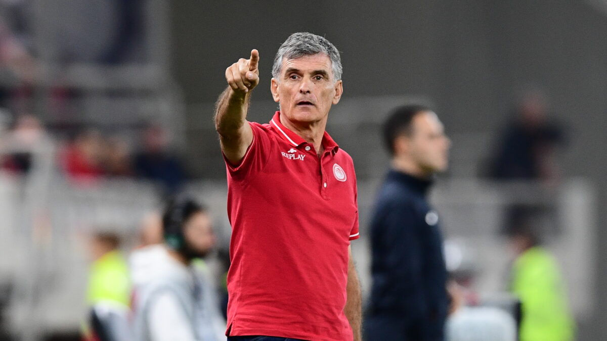 Ο Μεντιλίμπαρ στον πάγκο του Ολυμπιακού