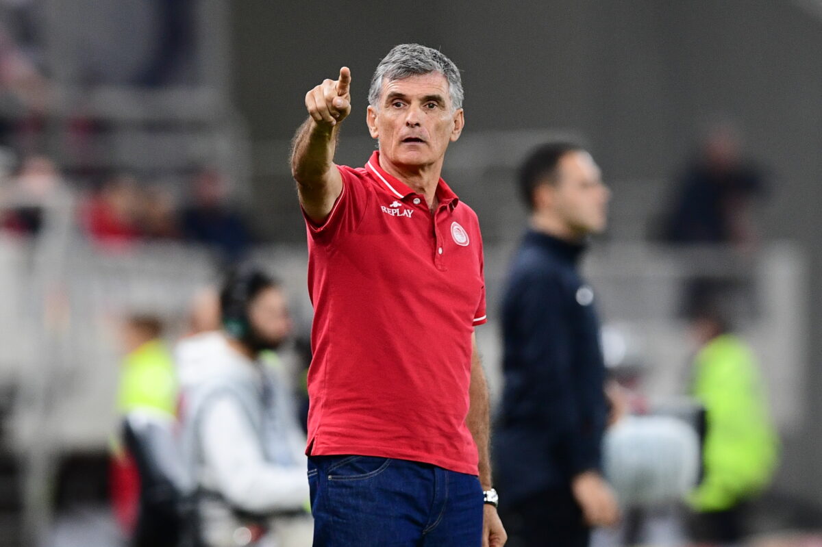 Ο Μεντιλίμπαρ στον πάγκο του Ολυμπιακού