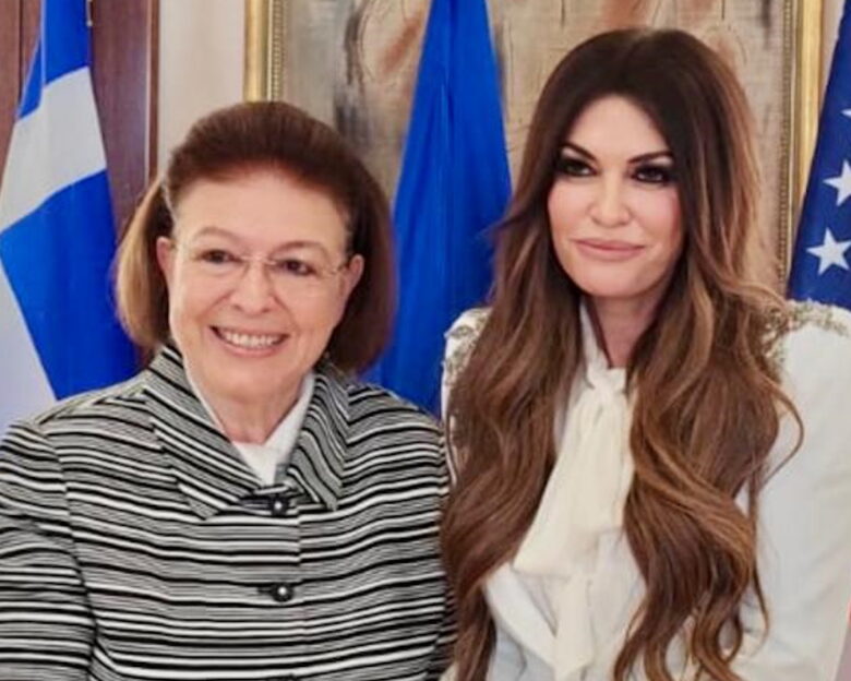 Η Κίμπερλι Γκιλφόιλ συνάντησε την Λίνα Μενδώνη: Στο επίκεντρο η αντιμετώπιση της παράνομης διακίνησης πολιτιστικών αγαθών