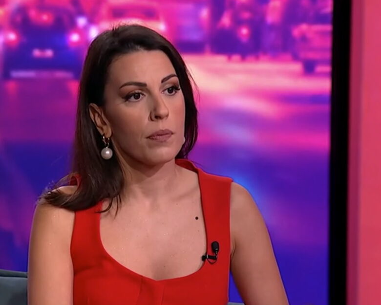 Άννα Μενενάκου: «Δεν μπορώ από το πρωί μέχρι το βράδυ να βλέπω τόση βία, τόσο κίτρινο πράγμα στην τηλεόραση»