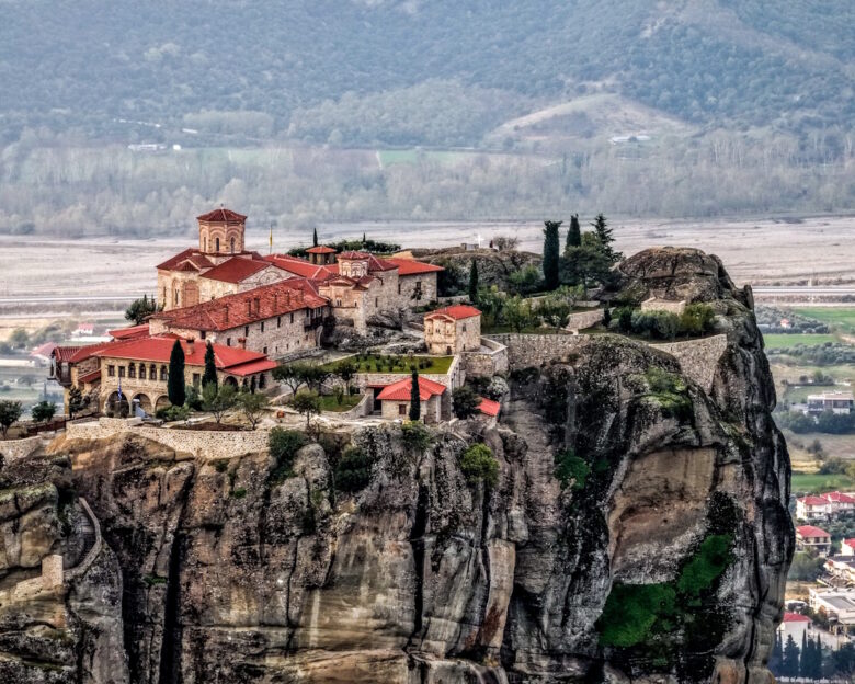 ΤτΕ: Ξεπέρασαν τα 20 δισ. ευρώ τα έσοδα από τον τουρισμό το ενιάμηνο του 2025