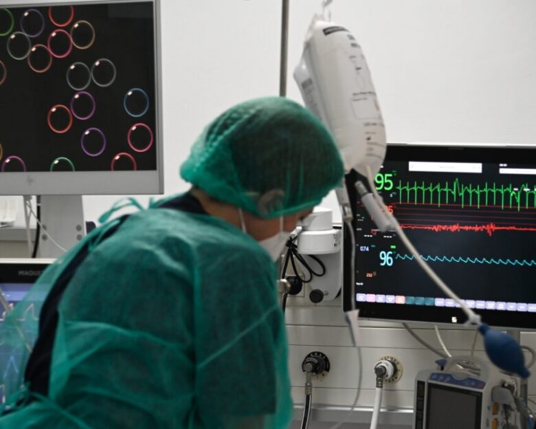 Ναυαγοσώστης έδωσε τις πρώτες βοήθειες στον 22χρονο που πνίγησε με το μπέργκερ – «Χτυπούσε την πλάτη του στον τοίχο»