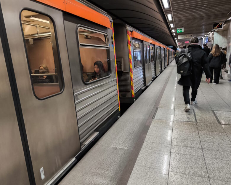 Μετρό: Κανονικά η 24ωρη λειτουργία του Σαββάτου στις Γραμμές 2 και 3 – Τα ολοήμερα δρομολόγια των λεωφορείων