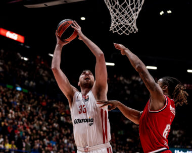 Ο Μιλουτίνοφ κόντρα στην Αρμάνι (EUROKINISSI)