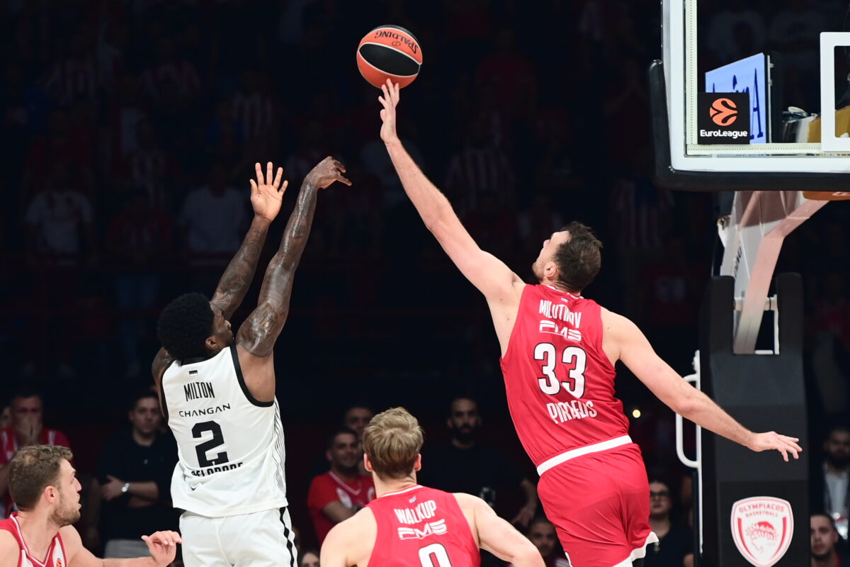 Μιλουτίνοφ