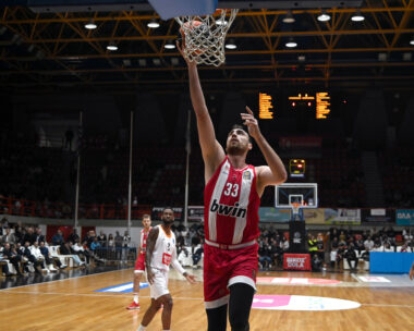 Μιλουτίνοφ