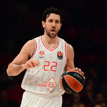 Ο Μίσιτς με τη Χάποελ (KLODIAN LATO