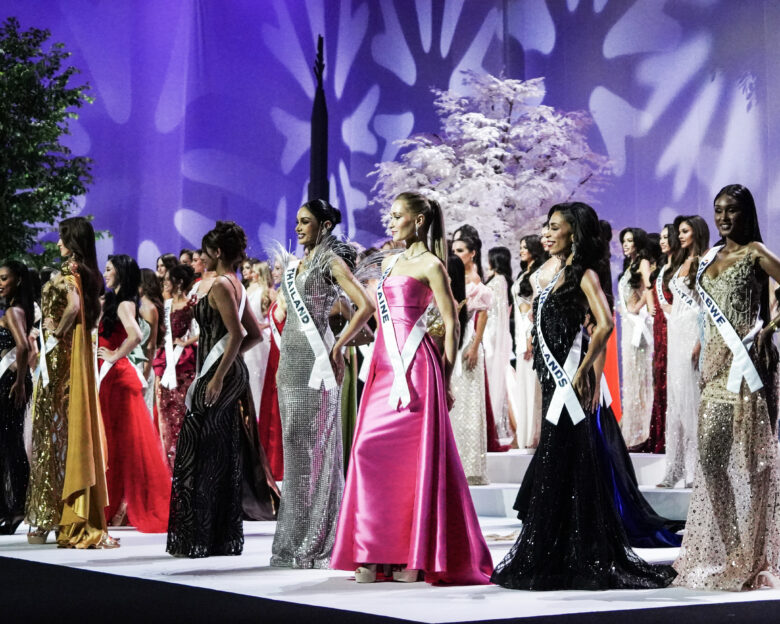 Εξέγερση στο Μις Υφήλιος στην Ταϊλάνδη: Ο διευθυντής αποκάλεσε χαζή την Μις Μεξικό και ήρθε αντιμέτωπος με την «κόλαση»