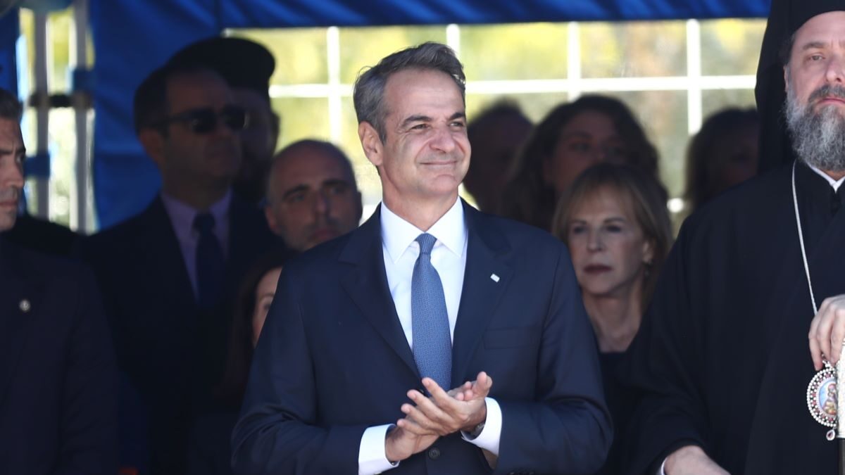 Ο Κυριάκος Μητσοτάκης στην παρέλαση της 28ης Οκτωβρίου