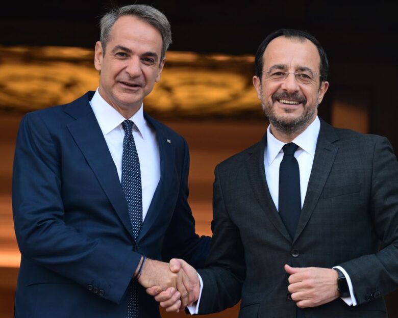 Κυριάκος Μητσοτάκης – Νίκος Χριστοδουλίδης: Σε εξέλιξη η συνάντηση στο Μαξίμου