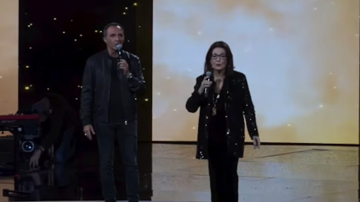 Η Νάνα Μούσχουρη με τον Νίκο Αλιάγα