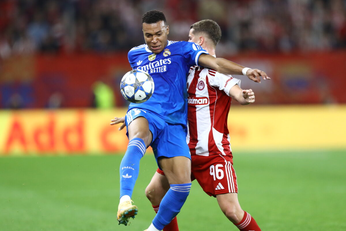 Ο Εμπαπέ κόντρα στον Ολυμπιακό (ΜΑΡΚΟΣ ΧΟΥΖΟΥΡΗΣ