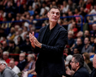 Ο Γιώργος Μπαρτζώκας στο Αρμάνι - Ολυμπιακός (EUROKINISSI)