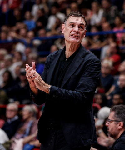 Ο Γιώργος Μπαρτζώκας στο Αρμάνι - Ολυμπιακός (EUROKINISSI)