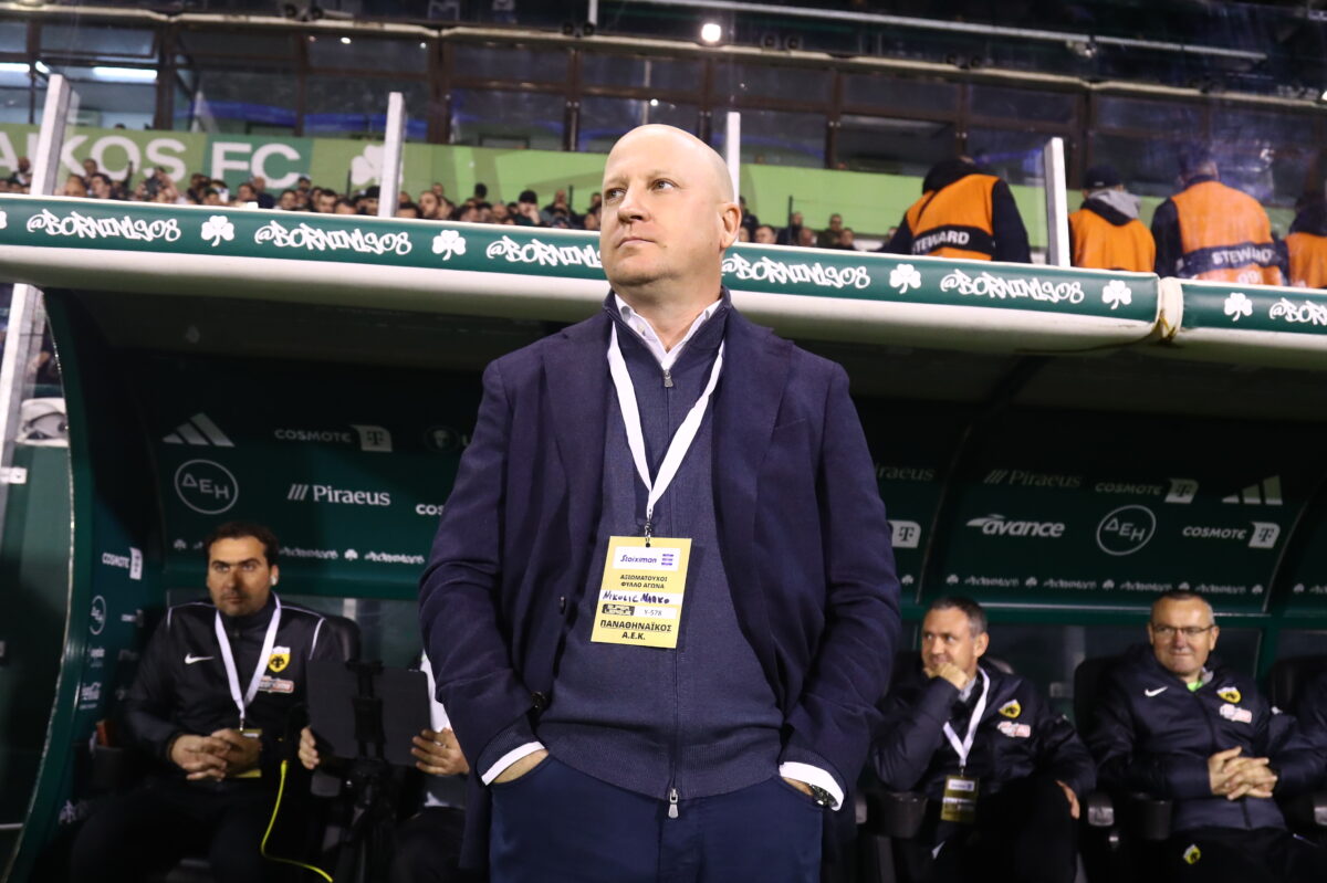 Ο Νίκολιτς στον πάγκο της ΑΕΚ (ΜΑΡΚΟΣ ΧΟΥΖΟΥΡΗΣ