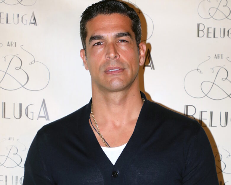 Πέθανε ο πατέρας του Νίκου Αναδιώτη – Σήμερα η κηδεία του 87χρονου ακτινολόγου στο Αίγιο