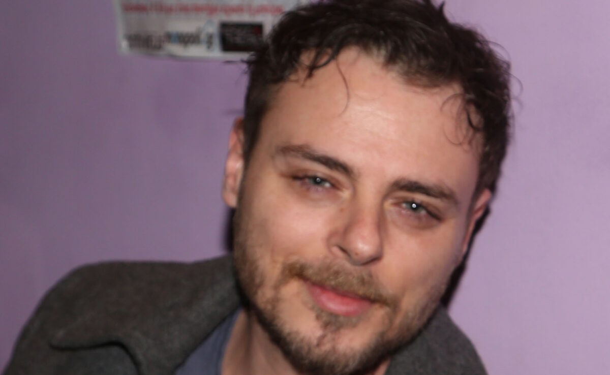 Ο Νίκος Μίχας από το Fame Story στο ΕΚΑΒ: «Θα είμαι γιατρός ασθενοφόρων και πτητικών μέσων»