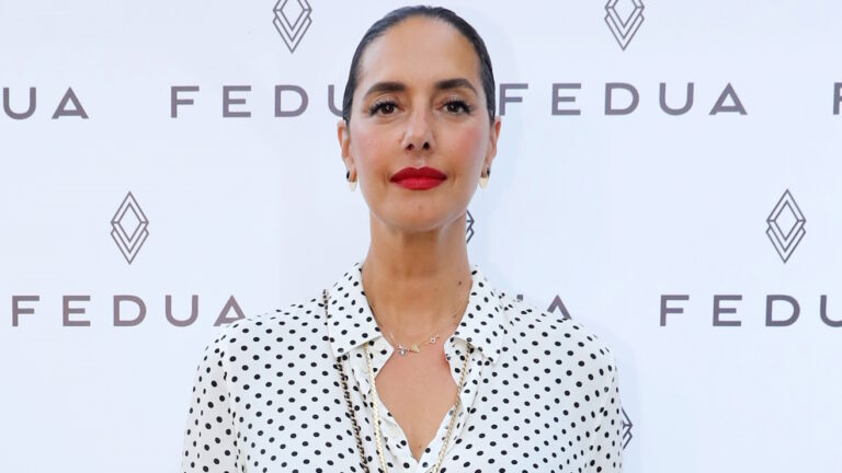 Νόνη Δούνια