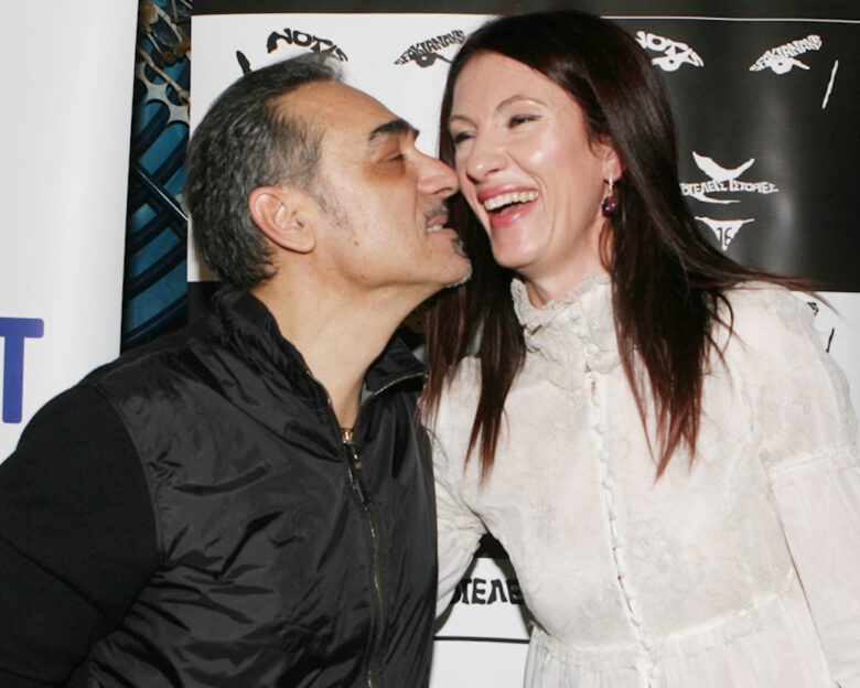 Κίλι Σφακιανάκη: Η καλλονή που άφησε τη Βρετανία και παντρεύτηκε τον άρχοντα του λαϊκού τραγουδιού, Νότη Σφακιανάκη