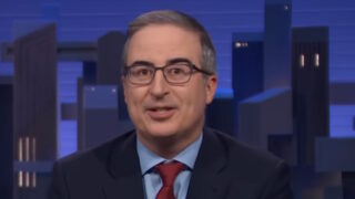 Τζον Όλιβερ