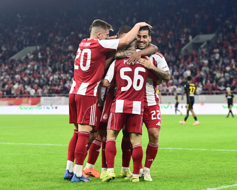 Ολυμπιακός – Άρης: Η παρακάμερα του αγώνα με τους πανηγυρισμούς στα γκολ του Ποντένσε και του Ταρεμί