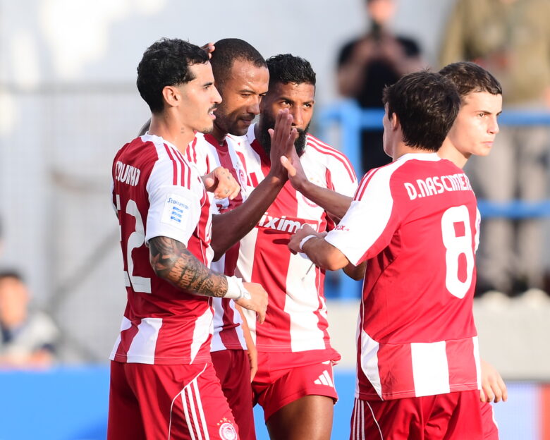 Η βαθμολογία της Super League με τον Ολυμπιακό στην κορυφή μετά τη νίκη του Παναθηναϊκού επί του ΠΑΟΚ – Δείτε φάσεις και γκολ