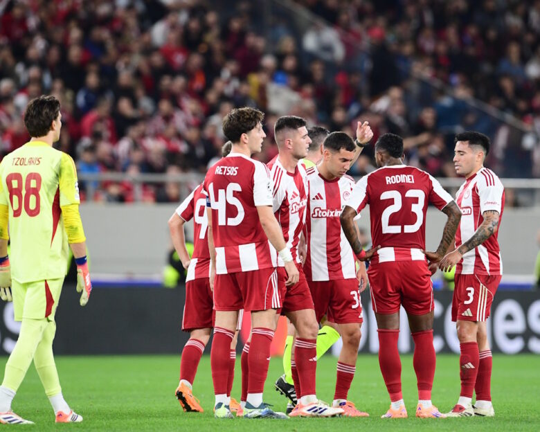 Ισπανικά ΜΜΕ για Ολυμπιακό: Η Ρεάλ Μαδρίτης υπέφερε παρά τα 4 γκολ του Εμπαπέ και την εμφάνιση του Βινίσιους