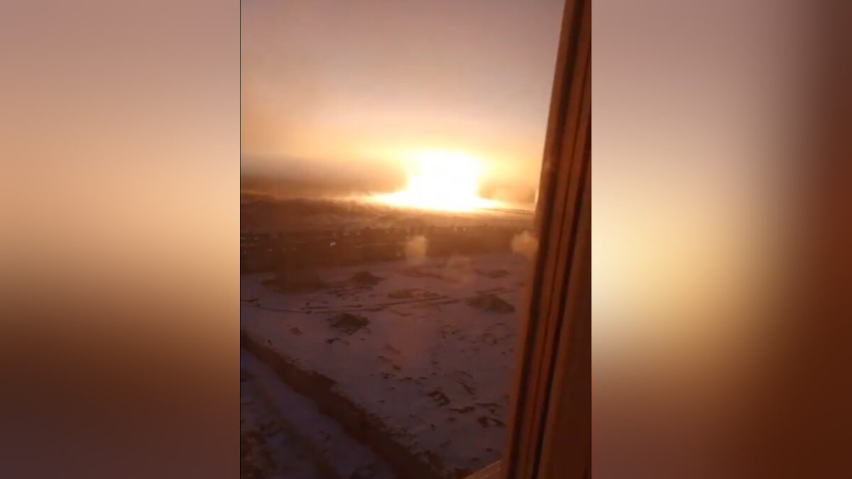 Εικόνες που δείχνουν μια έκρηξη στην περιοχή του Ομσκ στη Ρωσία