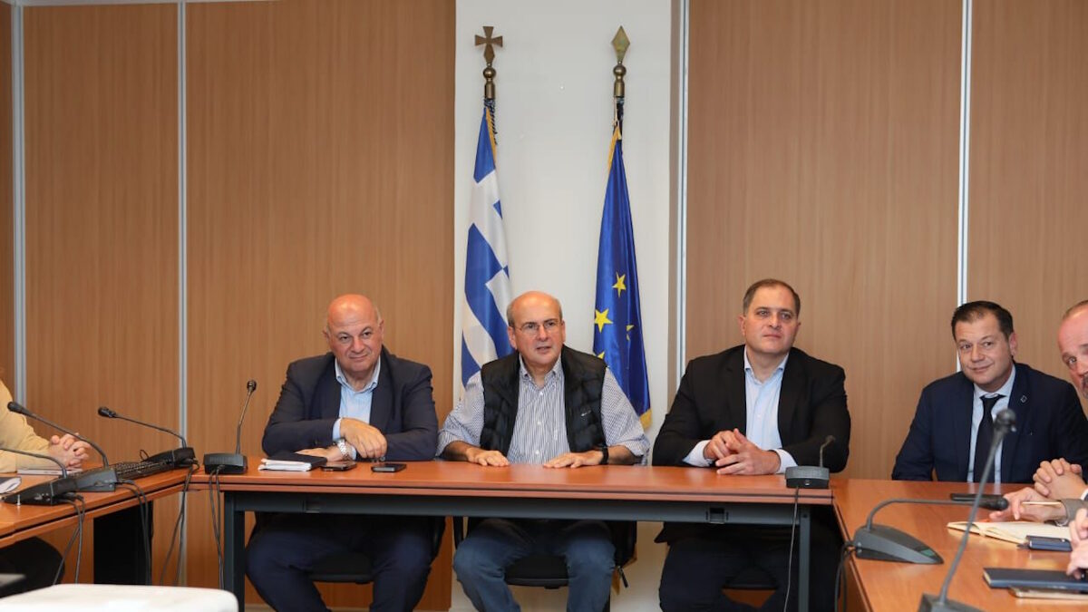 Ευρεία σύσκεψη με Κωστή Χατζηδάκη και Κωνσταντίνο Τσιάρα στον ΟΠΕΚΕΠΕ για την πληρωμή των αγροτικών επιδοτήσεων