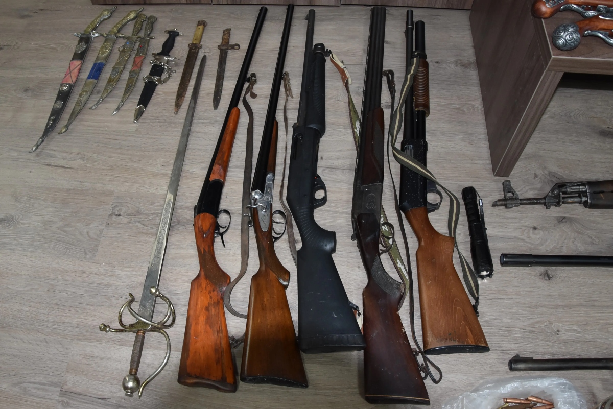 Οπλα στο Ρέθυμνο