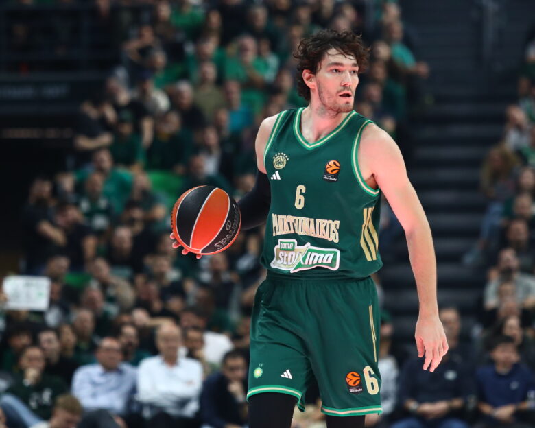 Παναθηναϊκός – Dubai BC: Τραυματίστηκε ο Οσμάν και αποχώρησε υποβασταζόμενος από το Telecom Center