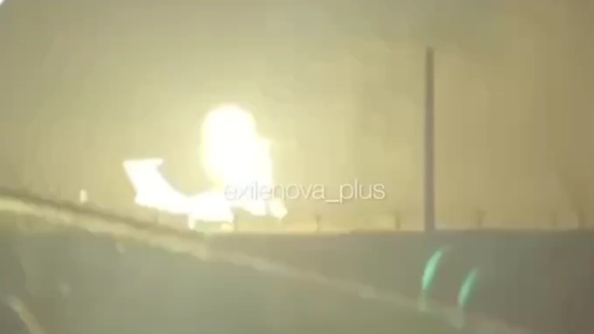 Ρωσία: Ουκρανικά drones έκαναν «στάχτη» σπάνιο στρατιωτικό αεροσκάφος – Ήταν πλατφόρμα δοκιμών για όπλα λέιζερ