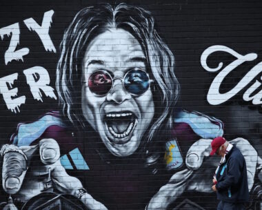 Τοιχογραφία του αξέχαστου Ozzy Osbourne στο Μπέρμινγχαμ της Αγγλίας